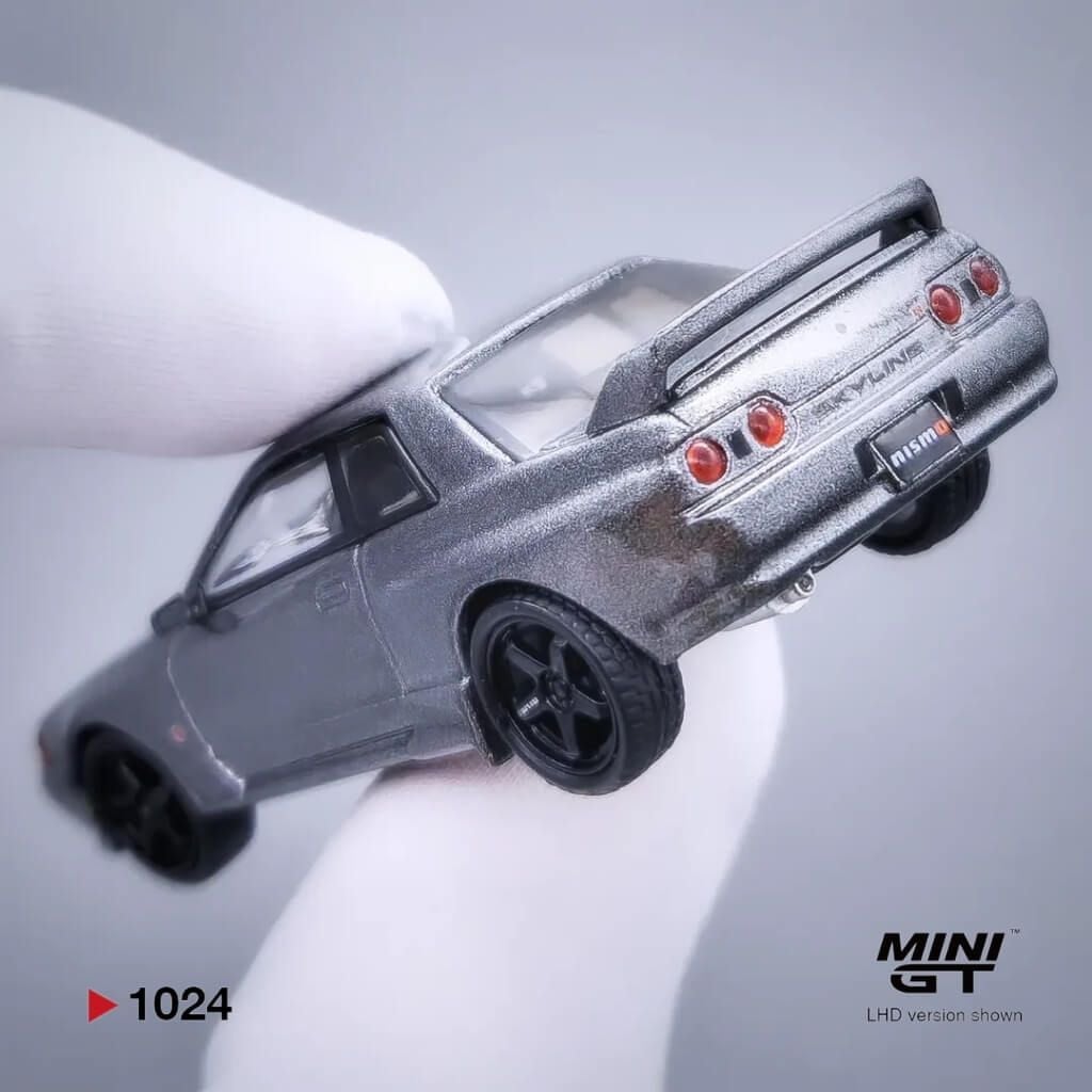 Mô hình xe Nissan Skyline GT-R ( NISMO BNR32 CRS Version ) 1:64 MiniGT