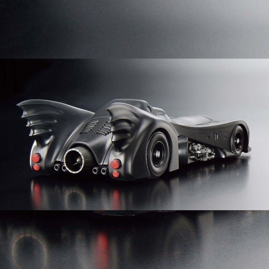 Mô hình lắp ráp DC Batmobile ( Batman Version ) Model Kit 1/35 BANDAI