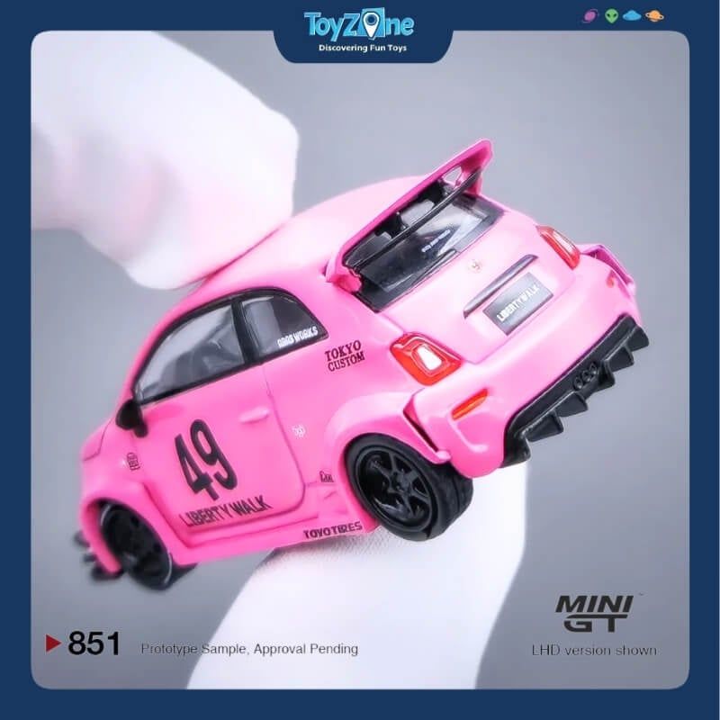 Mô hình xe ABARTH 595 1:64 MiniGT