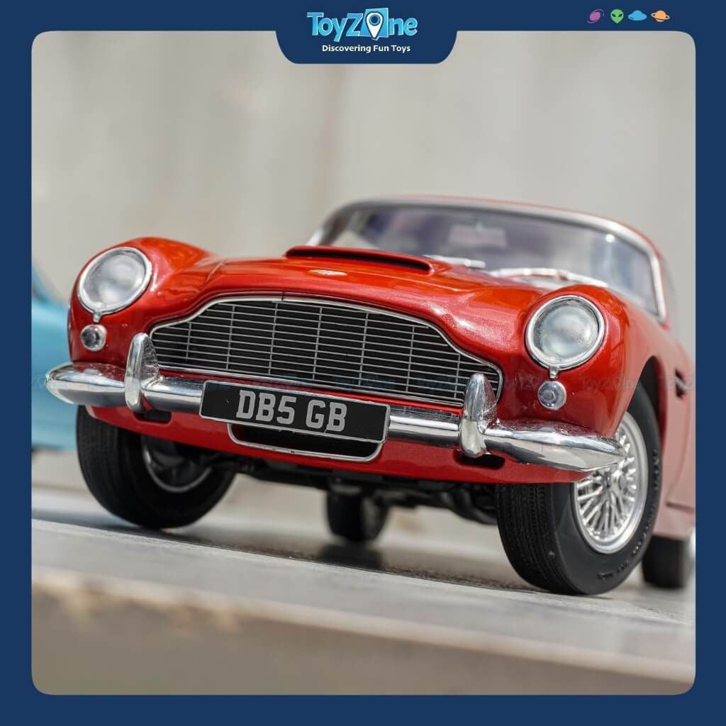 Mô hình xe Aston Martin DB5 1964 1:18 SOLIDO
