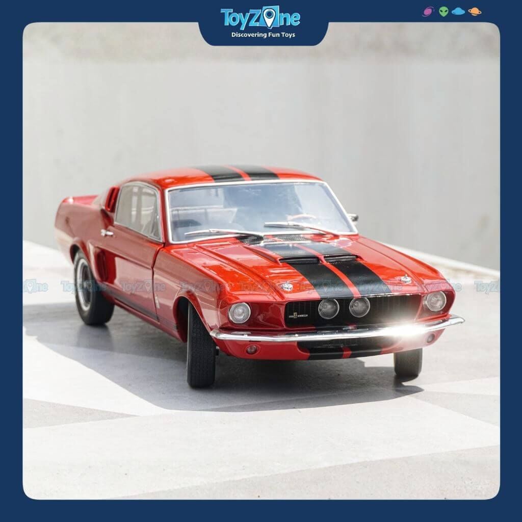 Mô hình xe Ford Shelby GT500 1967 1:18 SOLIDO