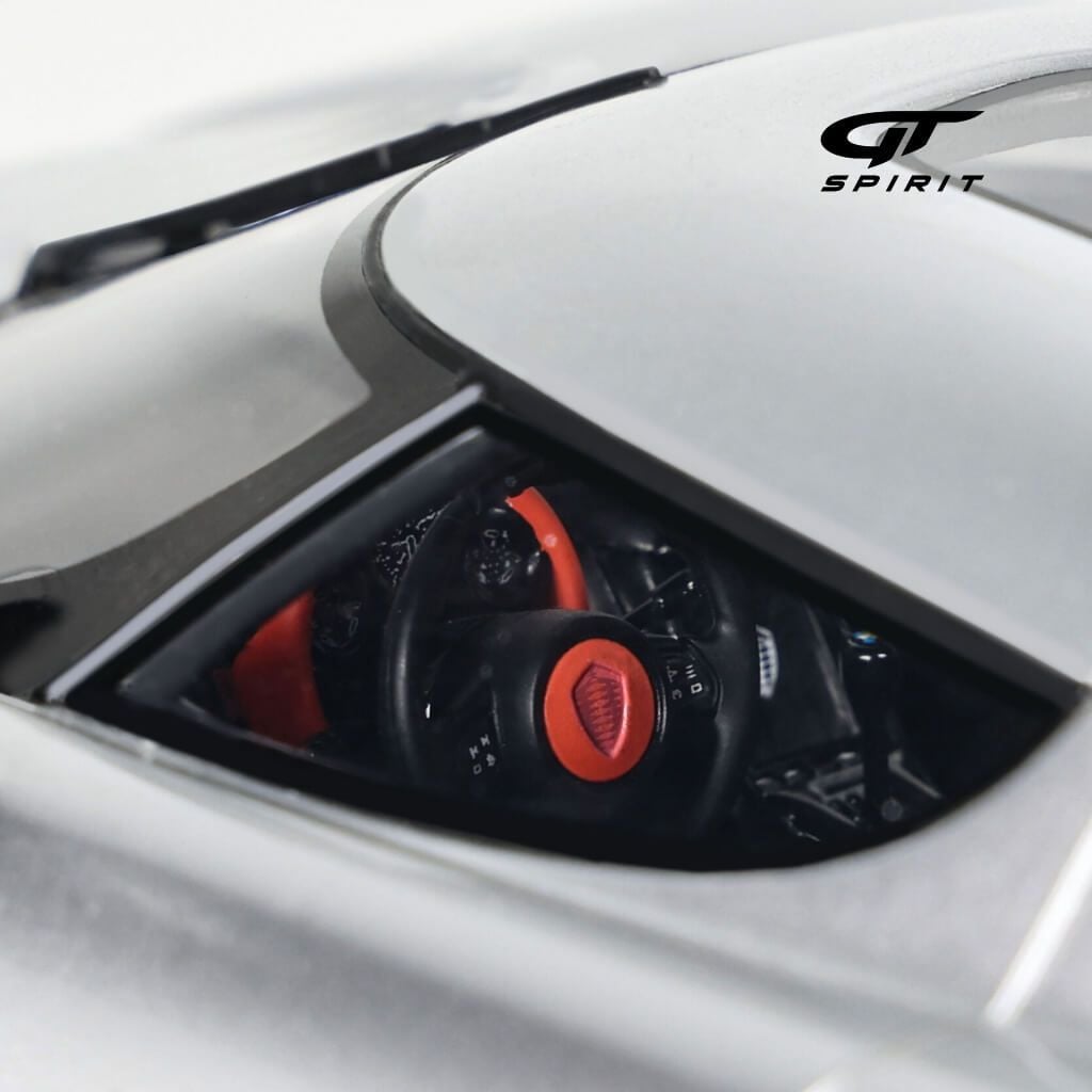 Mô hình xe Koenigsegg CC850 2013 1:18 GT SPIRIT