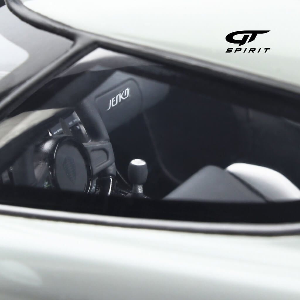 Mô hình xe Koenigsegg Jesko Absolut 2022 1:18 GT SPIRIT