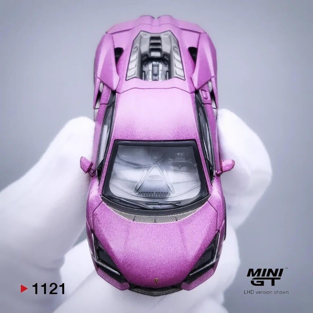 Mô hình xe Lamborghini Revuelto 1:64 MiniGT