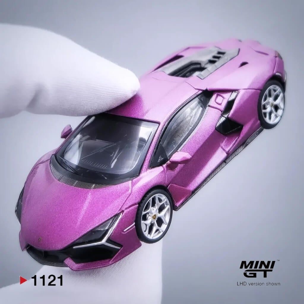 Mô hình xe Lamborghini Revuelto 1:64 MiniGT