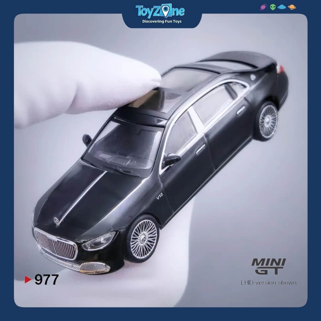 Mô hình xe Mercedes-Maybach S680 1:64 MiniGT