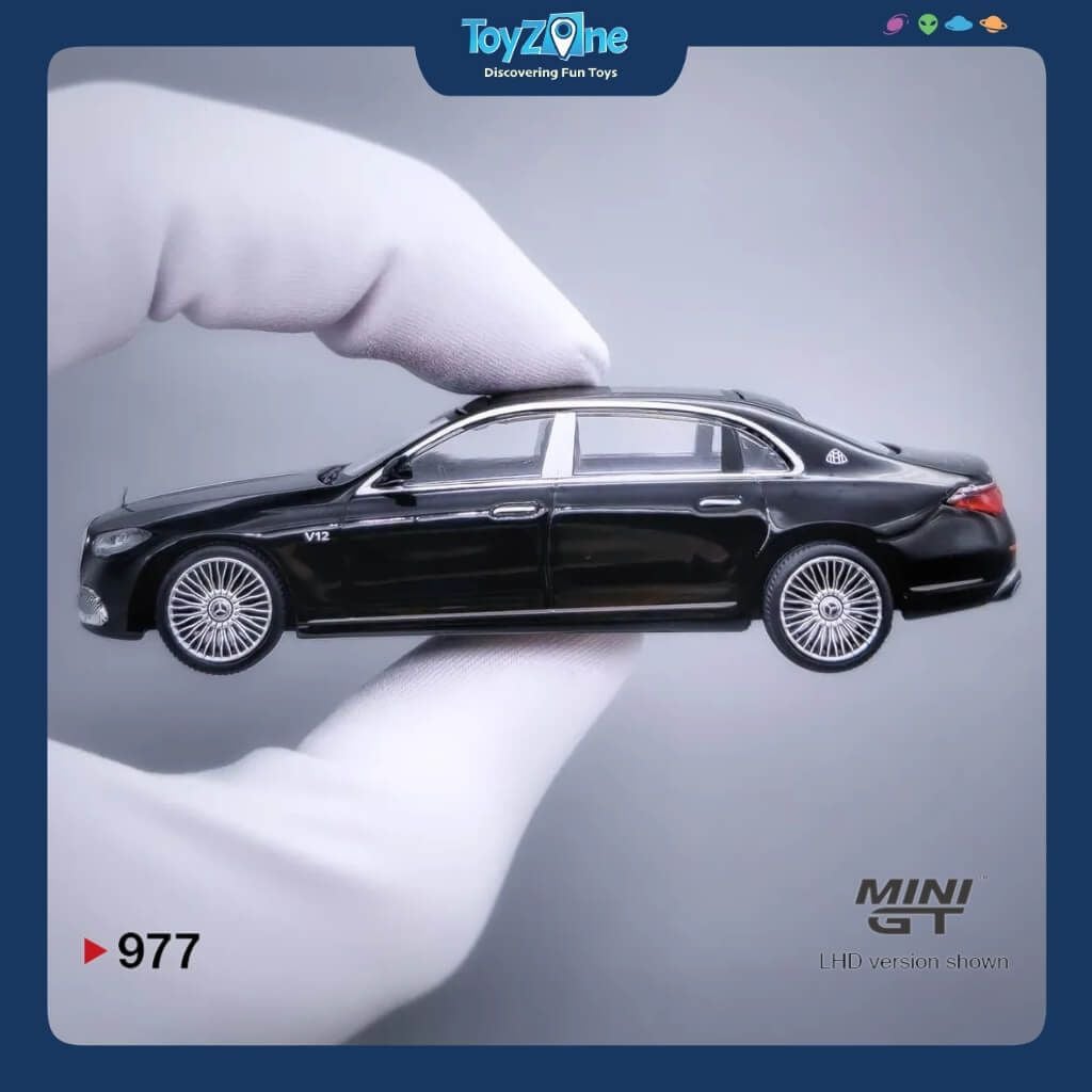 Mô hình xe Mercedes-Maybach S680 1:64 MiniGT