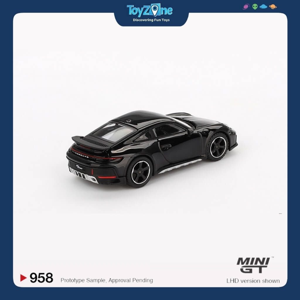 Mô hình xe Porsche 911 Dakar 1:64 MiniGT