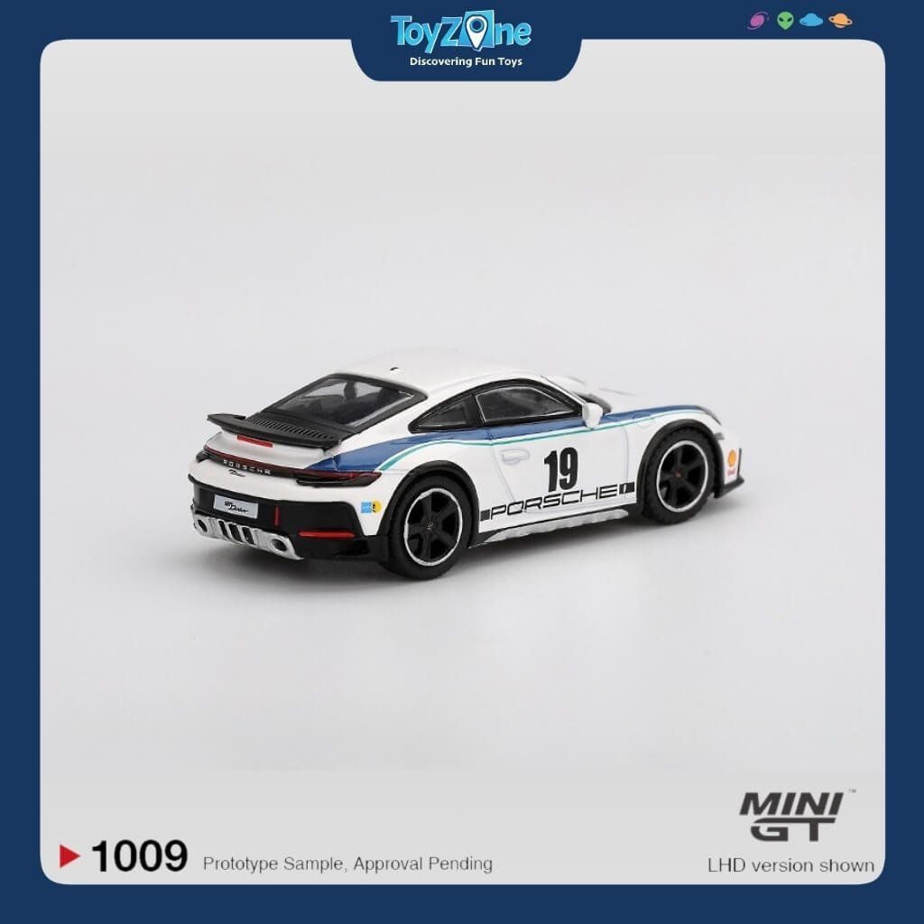 Mô hình xe Porsche 911 Dakar 1:64 MiniGT