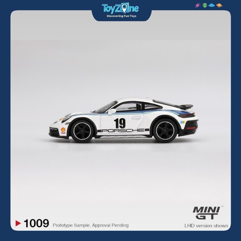 Mô hình xe Porsche 911 Dakar 1:64 MiniGT