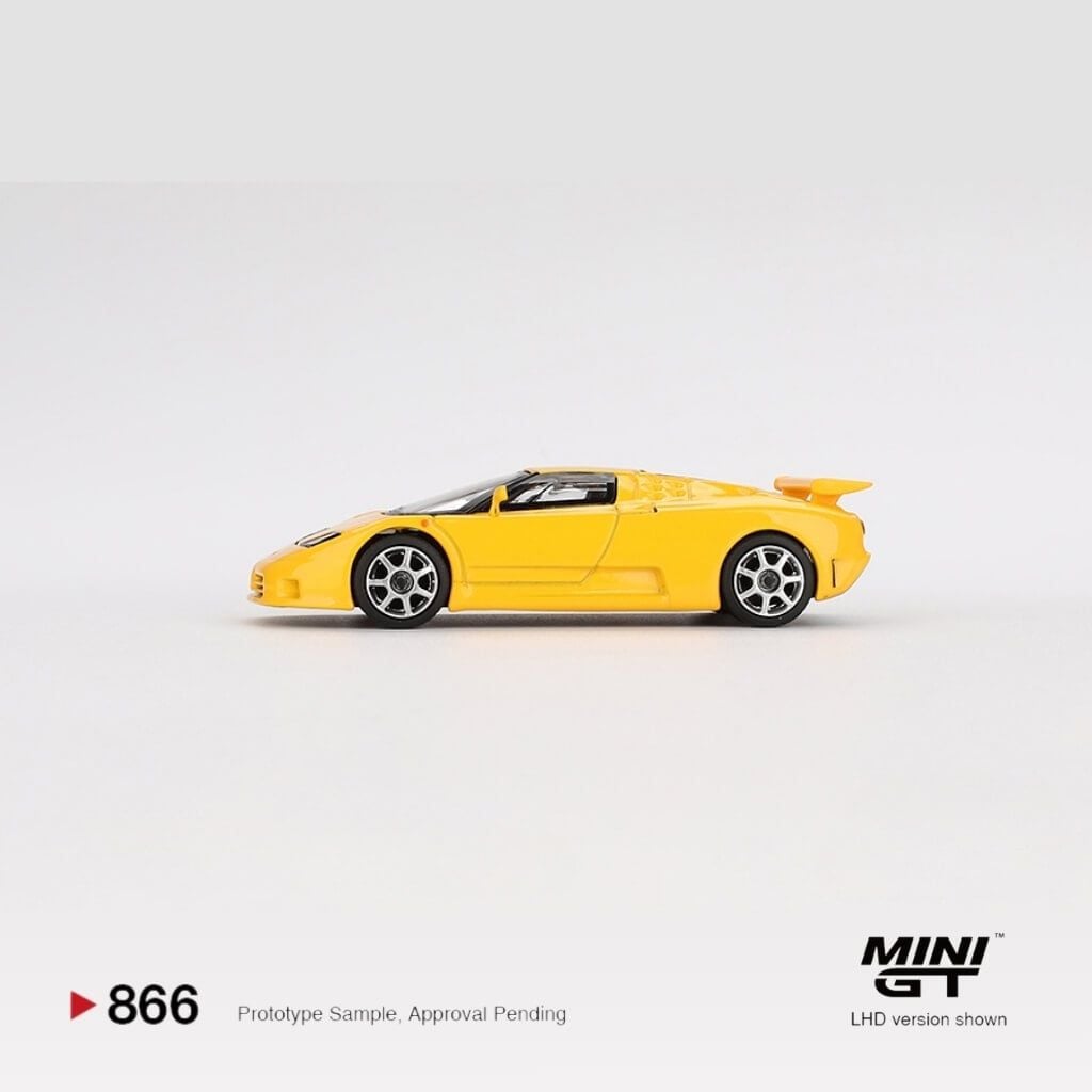 Mô hình xe Bugatti EB110 1:64 MiniGT