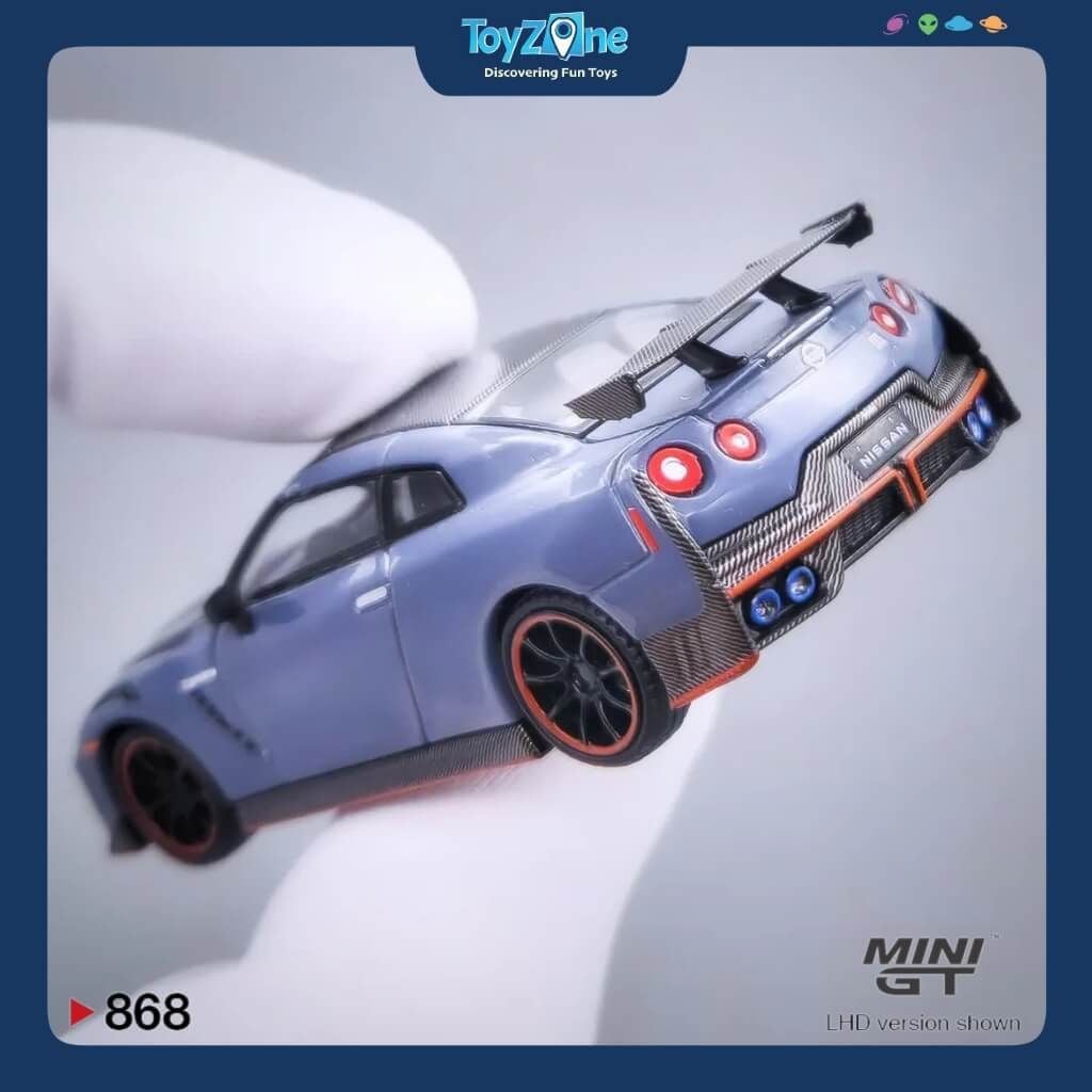 Mô hình xe Nissan GT-R Nismo ( R35 ) 2024 1:64 MiniGT