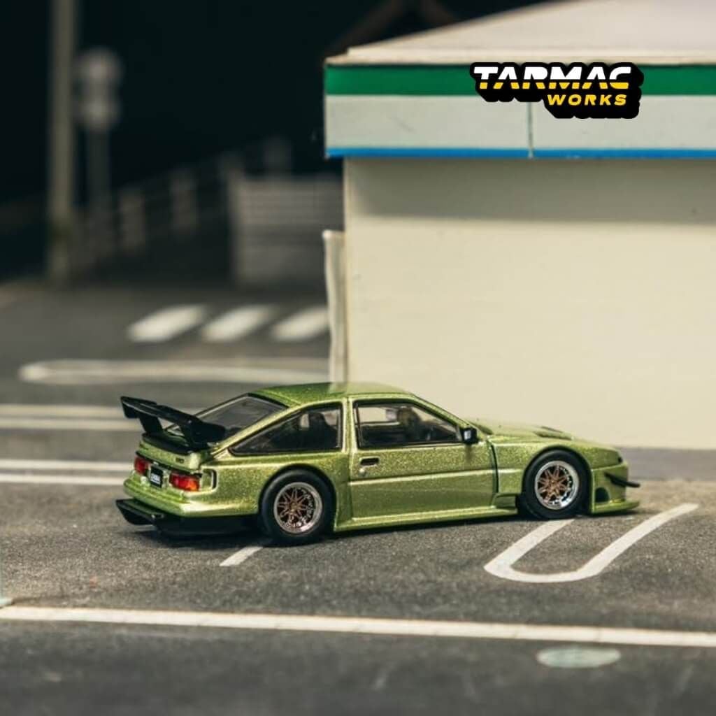 Mô hình xe Toyota Sprinter Trueno AE86 Widebody 1:64 Tarmac Works
