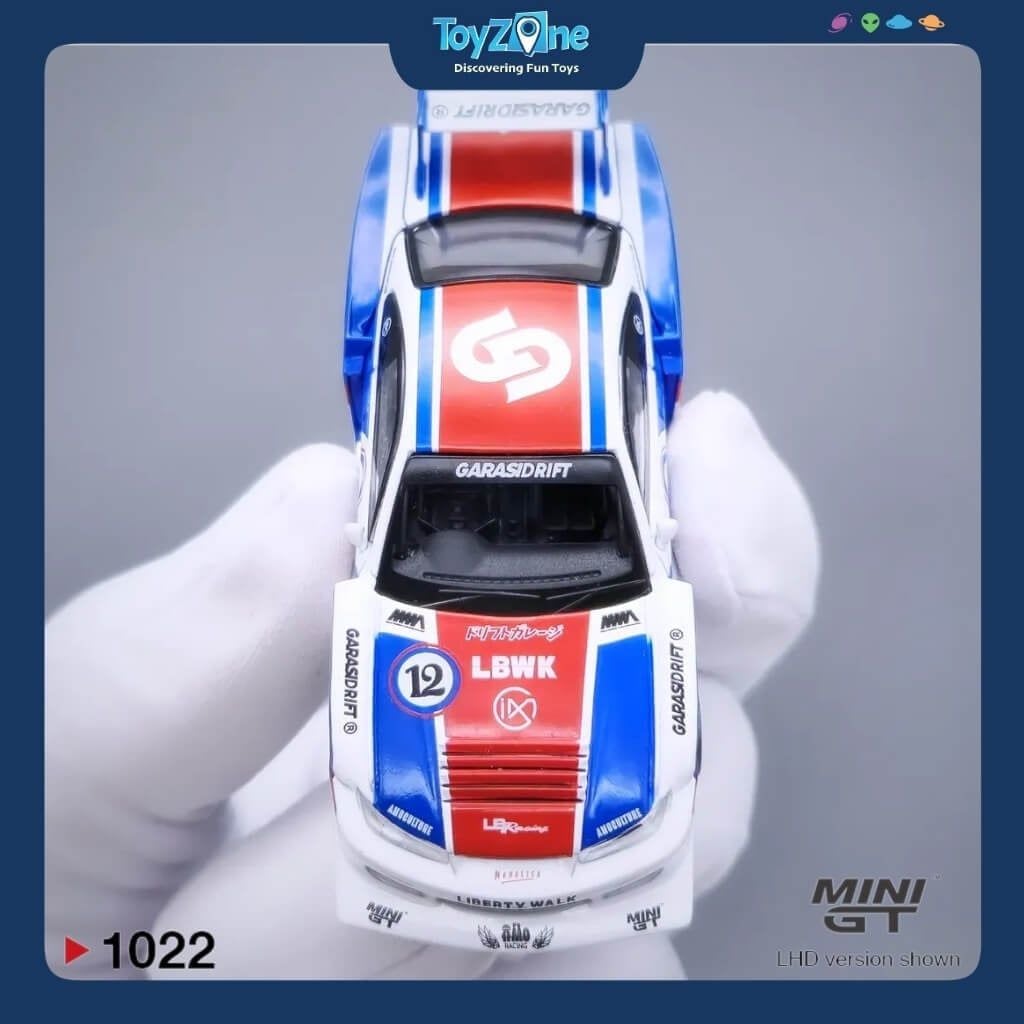 Mô hình xe Nissan LB-Super Silhouette S15 Silvia 1:64 MiniGT