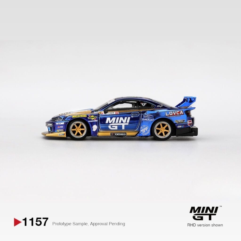Mô hình xe Nissan LB-Super Silhouette S15 Silvia 1:64 MiniGT