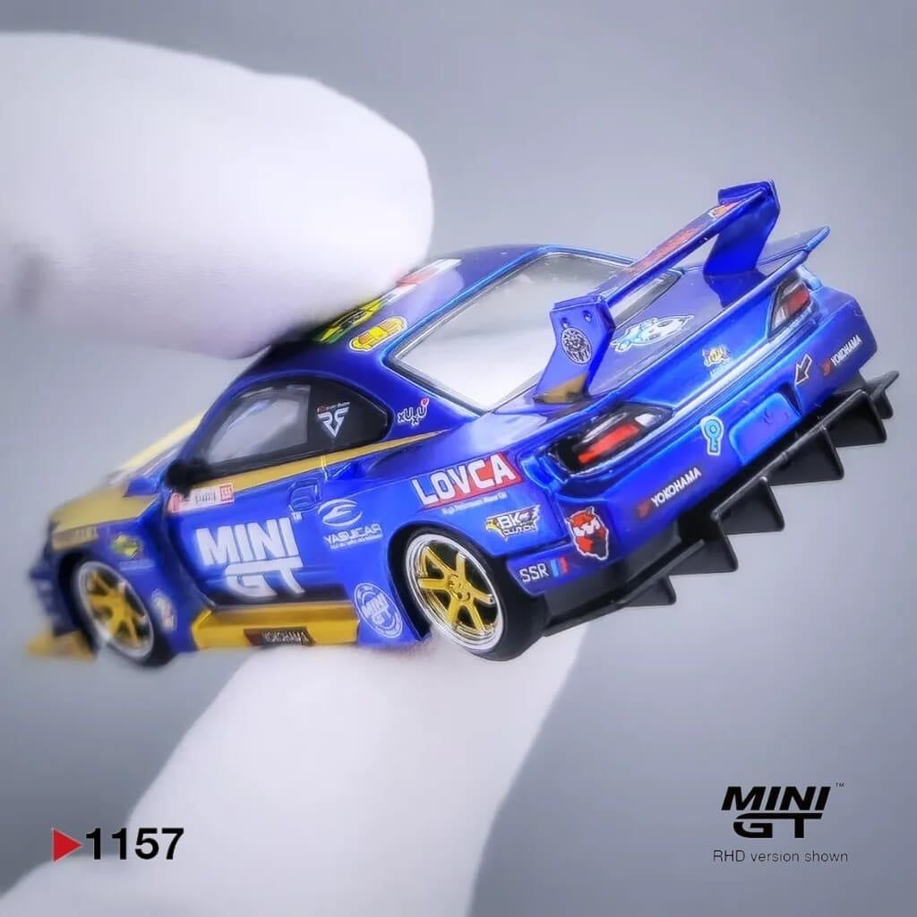 Mô hình xe Nissan LB-Super Silhouette S15 Silvia 1:64 MiniGT