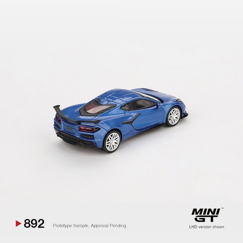 Mô hình xe Chevrolet Corvette Z06 1:64 MiniGT
