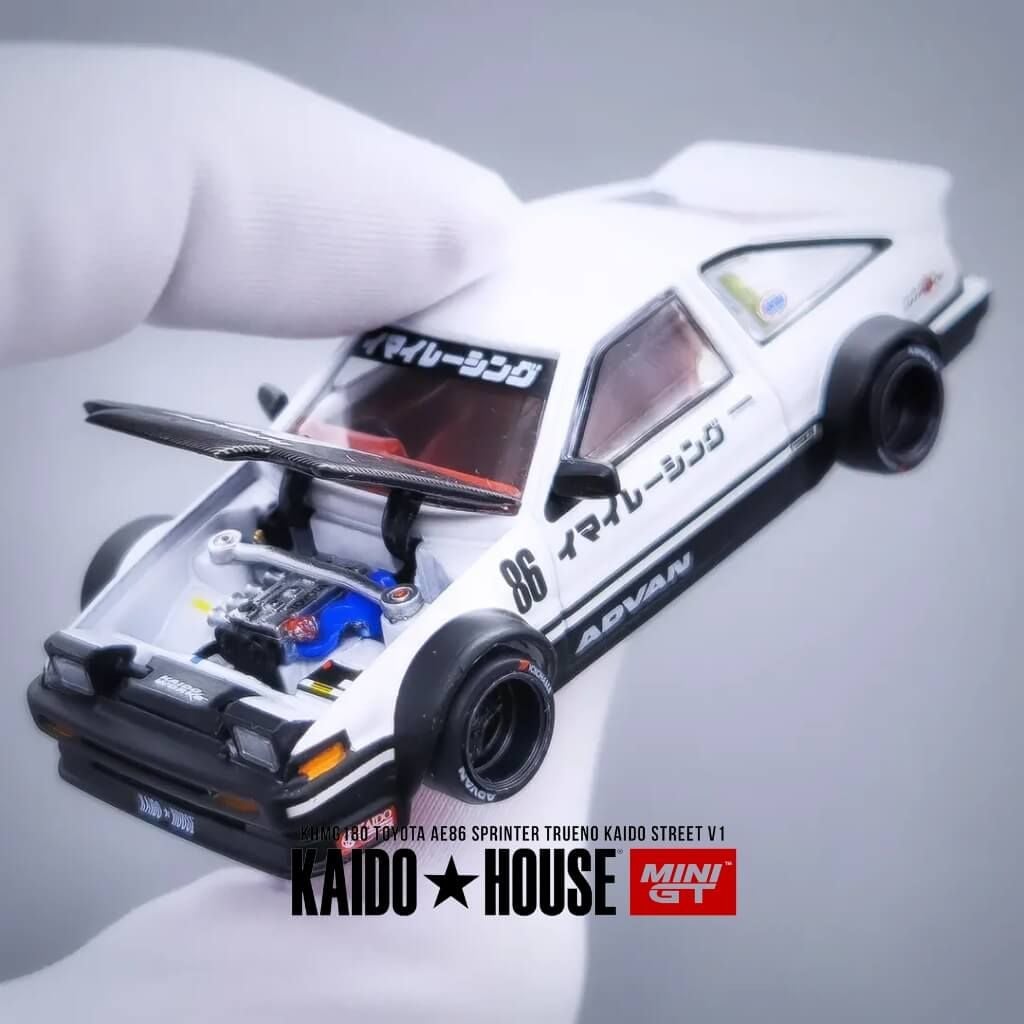 Mô hình xe Toyota AE86 Sprinter Trueno 1:64 KAIDO HOUSE x MiniGT