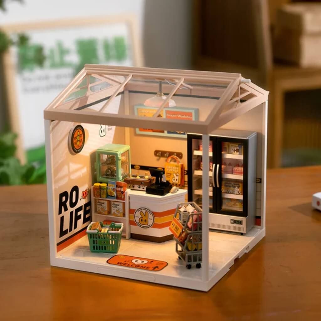 Mô hình lắp ráp nhà nhựa DIY Cửa Hàng Tiện Lợi Rolife Super Creator Energy Supply Store DW002 ROBOTIME