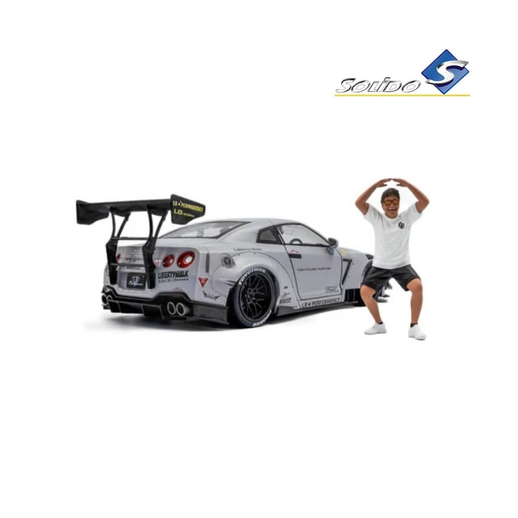 Mô hình xe Nissan GT-R ( R35 ) With Liberty Walk Body Kit Type 2.0 1:18 Solido