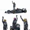 Mô hình xe F1 Mercedes-AMG F1 W14 E Perfomance W/ Driver 1:24 BBURAGO