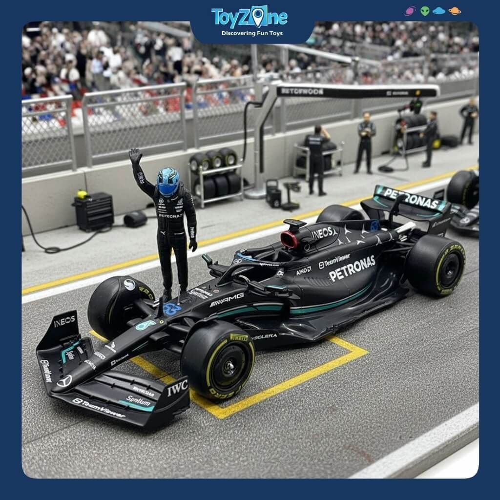 Mô hình xe F1 Mercedes-AMG F1 W14 E Perfomance W/ Driver 1:24 BBURAGO