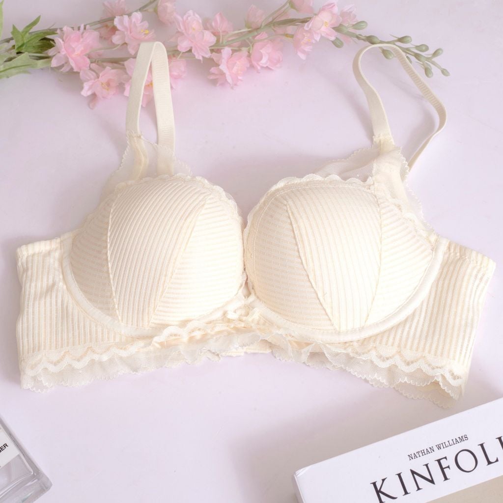 Áo lót ren hoa không gọng, mút vừa, hạn chế bẹt quả, tôn dáng A0K26