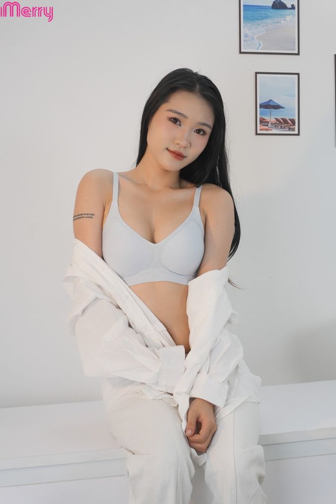 Áo lót su lụa băng iMERRY không gọng ,bản lưng cao,đệm mỏng,không đường may vải mát lạnh, mềm mại,mỏng nhẹ VA008