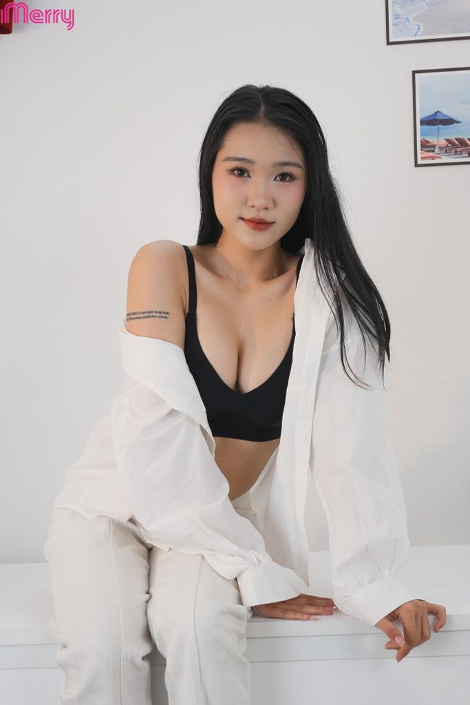 Áo lót su lụa băng iMERRY không gọng ,bản lưng cao,đệm mỏng,không đường may vải mát lạnh, mềm mại,mỏng nhẹ VA008