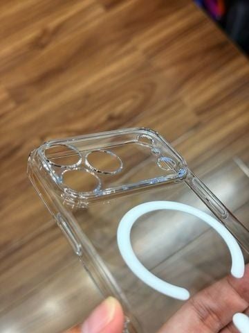  Ốp 17 Pro Memumi Trong Magsafe 