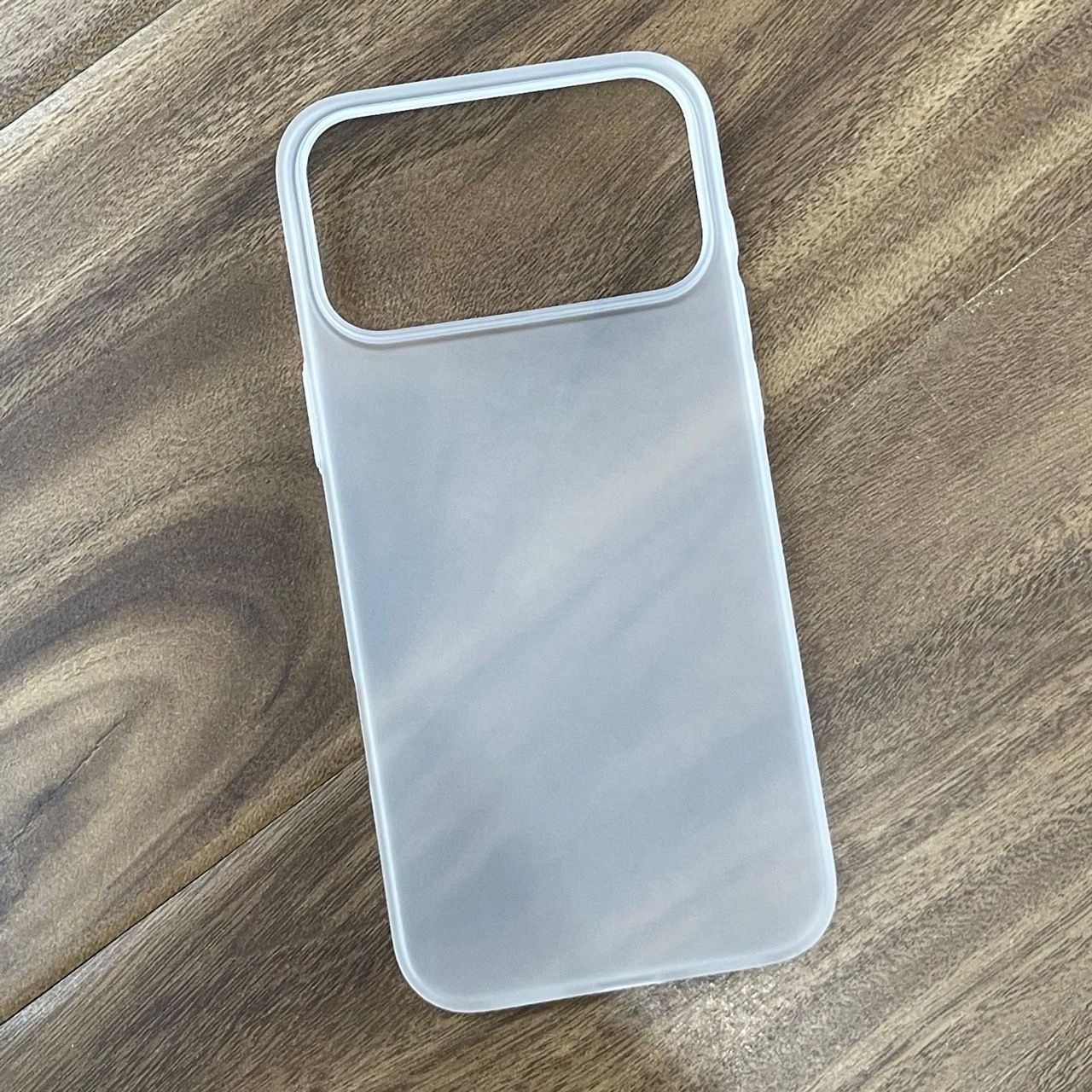  Ốp 17 Promax Lụa Ravaka-Trắng (siêu mỏng, không ố) 