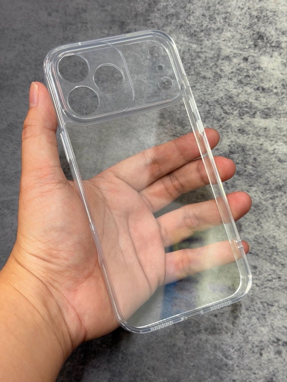  Ốp 17 Promax Likgus Trong Bảo Vệ Cam 