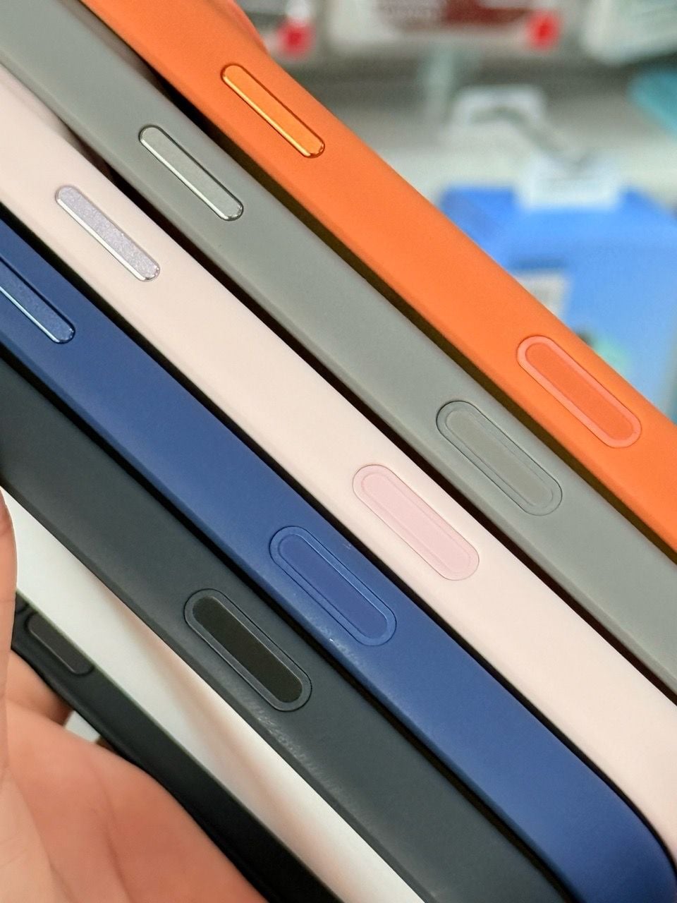  Ốp 17 Pro Likgus Nhám Magsafe - Hồng 