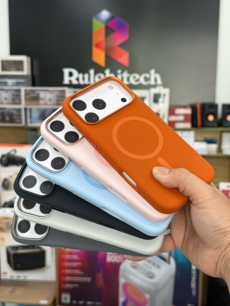  Ốp 17 Promax Mutural Silicon - Đen 