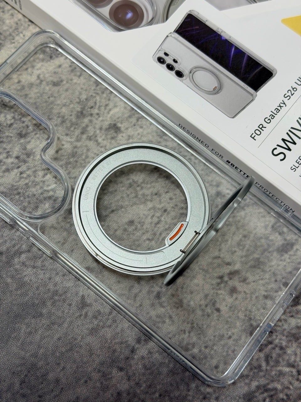  Ốp S26 Ultra Uniq Hybrid Swivix With 360 Rotating Kickstand 