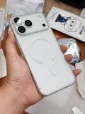  Ốp 17 Promax Memumi Lụa Magsafe - Trắng 