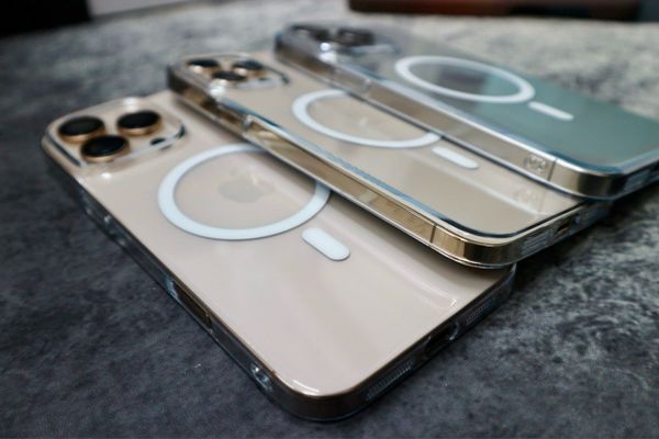  Ốp 16 Pro Likgus PC Magsafe 