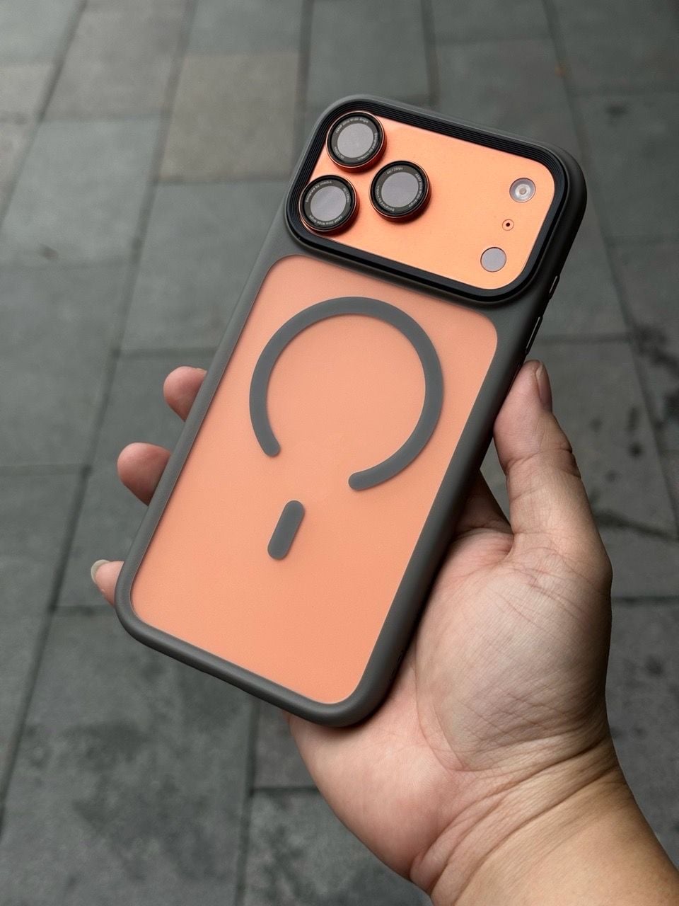  Ốp 17 Promax Likgus Nhám Magsafe - Natural 