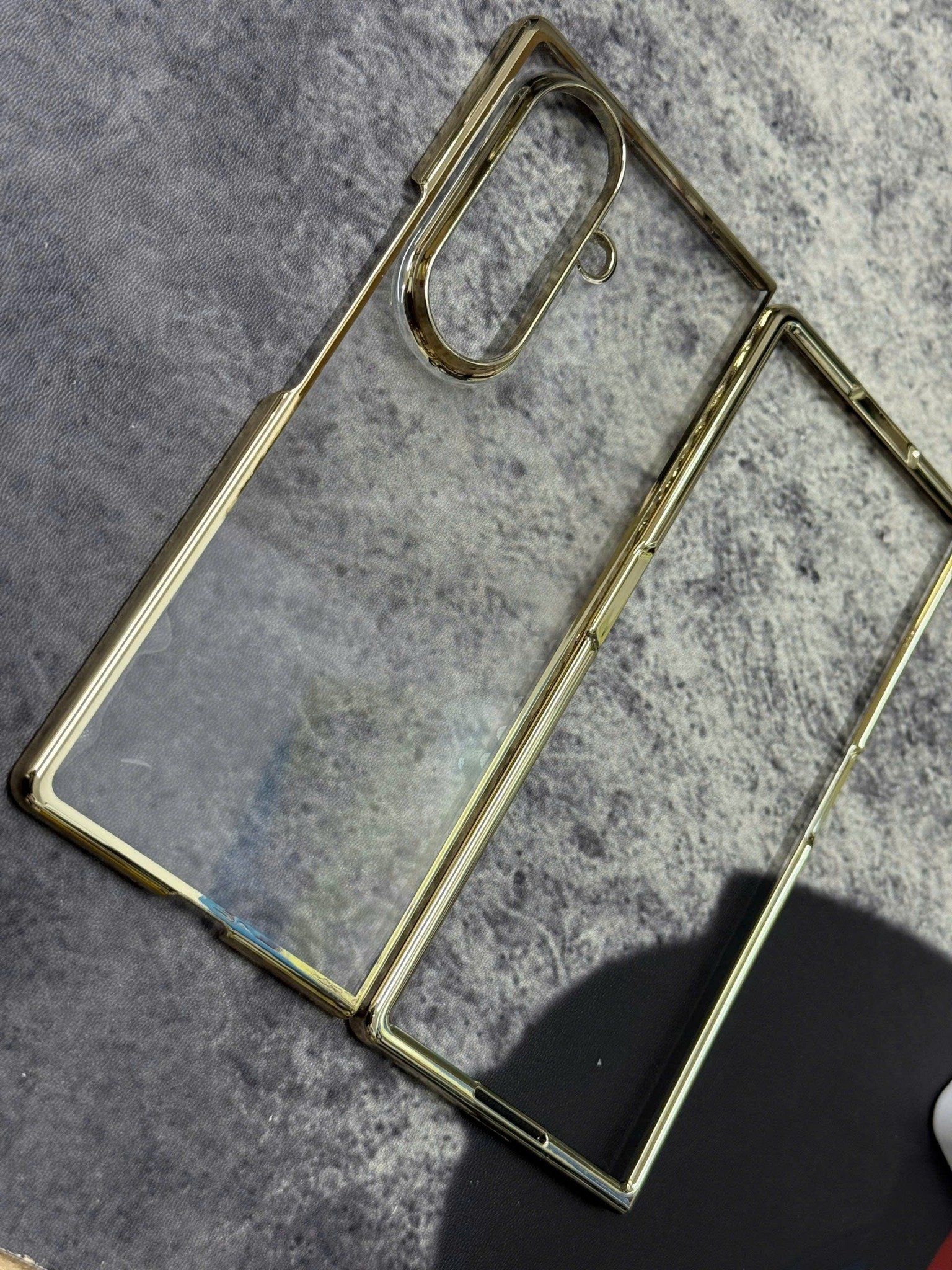  Ốp Zfold 7 Likgus Cứng Trong Viền Màu 