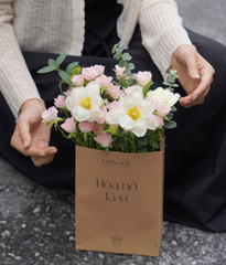 Túi hoa nở là vì... (hồng chùm mix tulip)