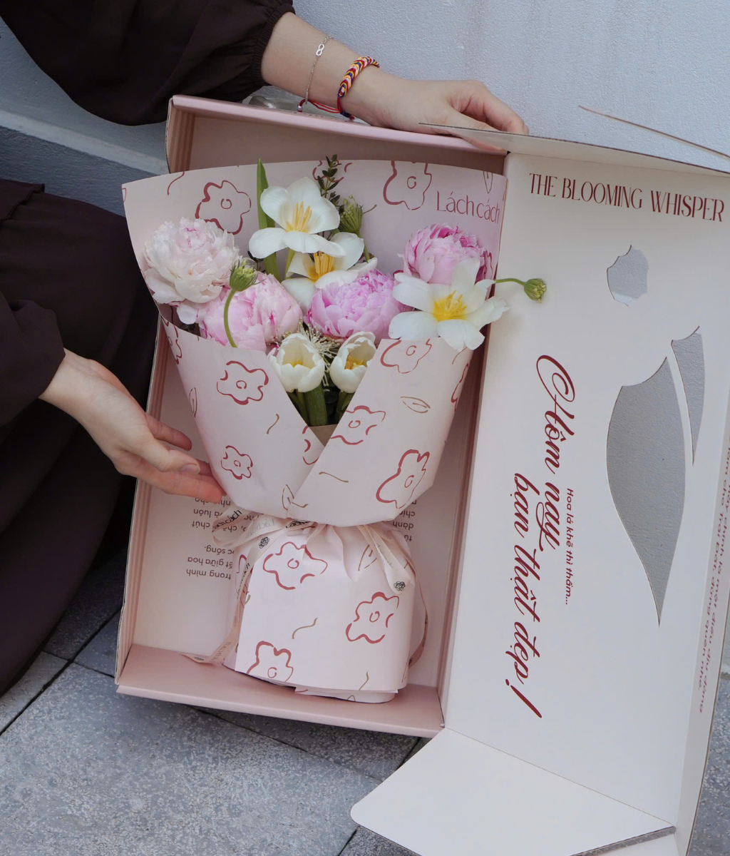 Box The Blooming Whisper peony mix tulip