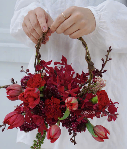 Hoa cưới tulip đỏ