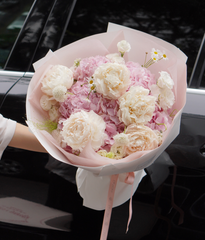 A Sweet Surprise peony mix tú cầu
