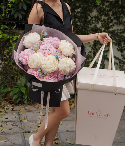 A Sweet Surprise peony mix tú cầu