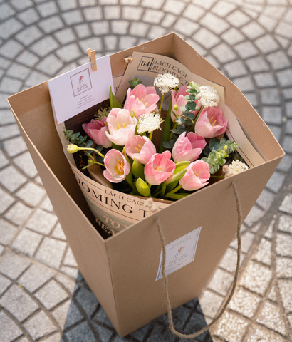 Bó Blooming times tulip hồng