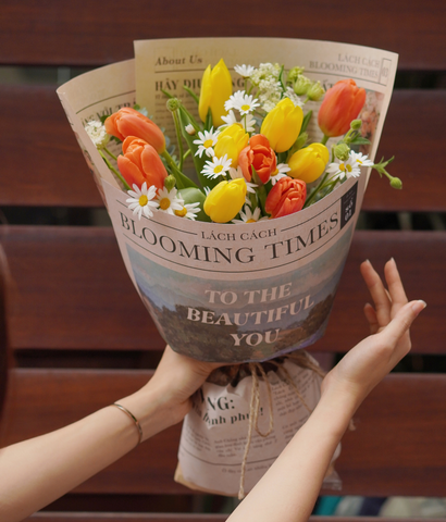 Bó Blooming times tulip vàng cam