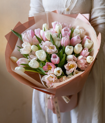 20/10/2026 - Mẫu 22 - Box A Sweet Surprise 50b tulip