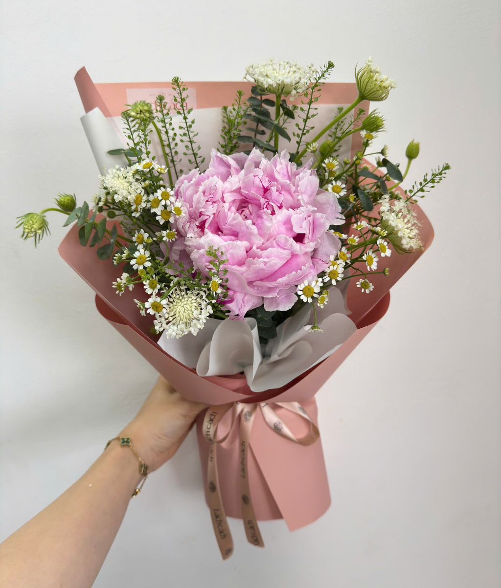 Bó một mặt peony Sarah