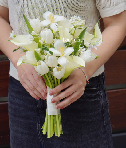 Hoa cưới tulip trắng mix calla lily