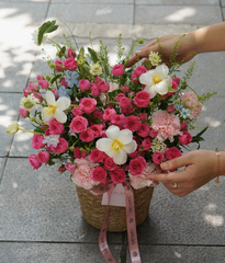 Giỏ cói hồng chùm hồng đậm